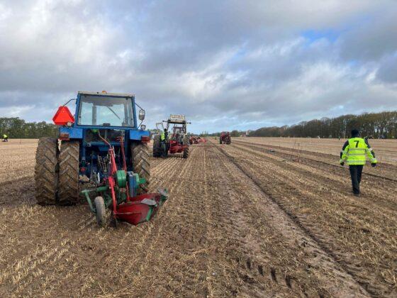 Våd start på DM i pløjning