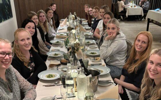 Spa, samvær og sammenhold: Pigearrangement blev et hit i Odder-Skanderborg LandboUngdom